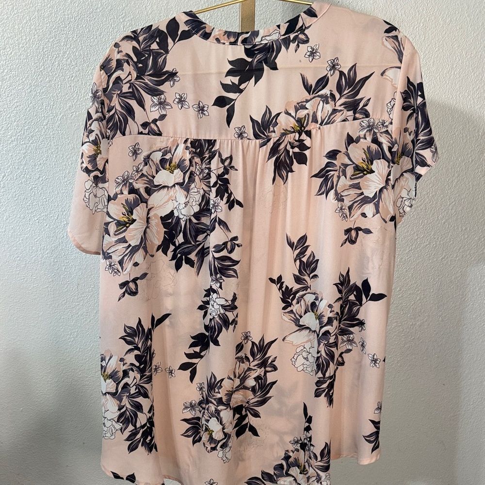 Torrid Pink Floral Blouse - Picture 5 of 5